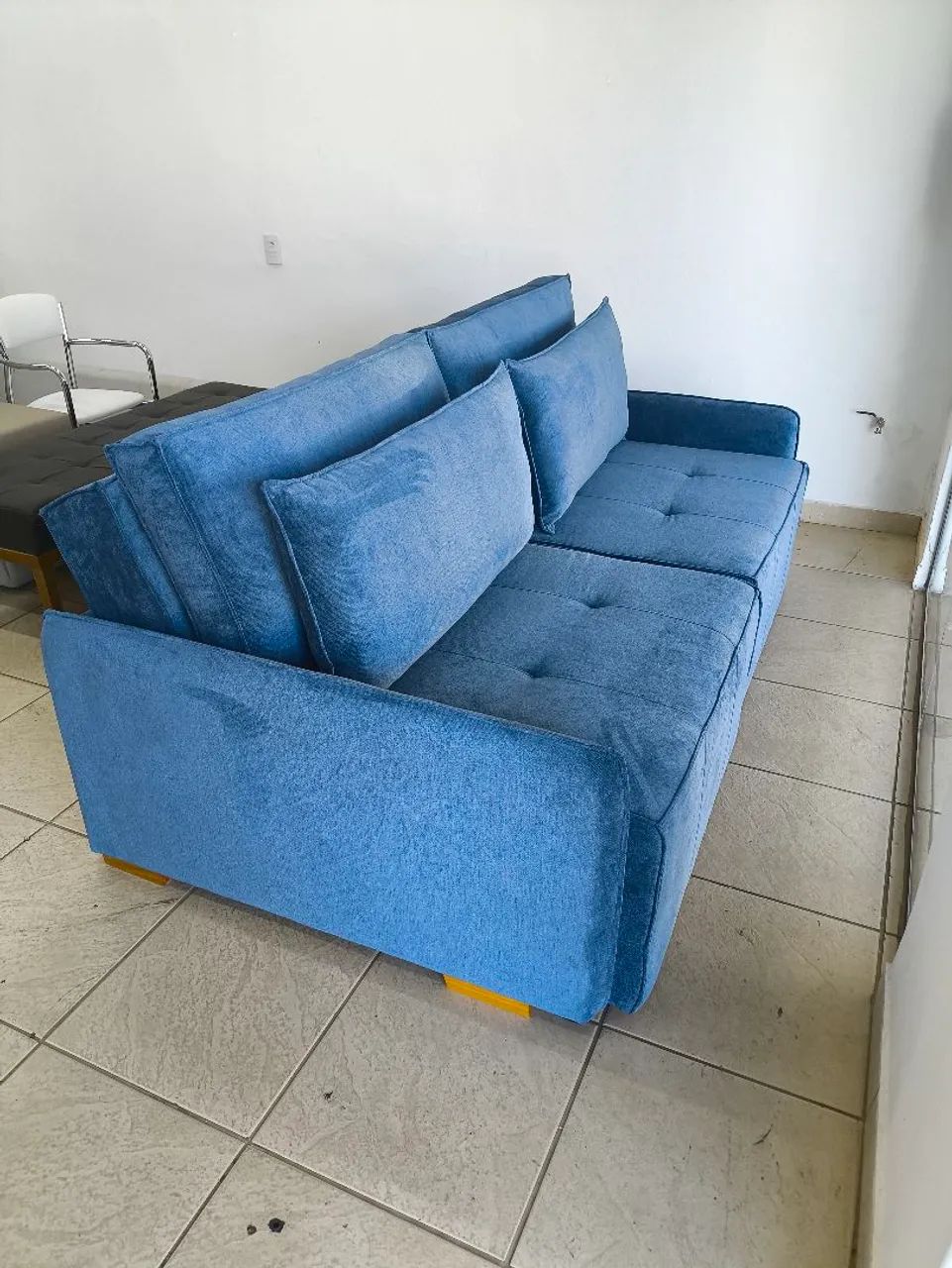 Sofá Retrátil Sem Caixa - Conforto, Qualidade e Design Moderno