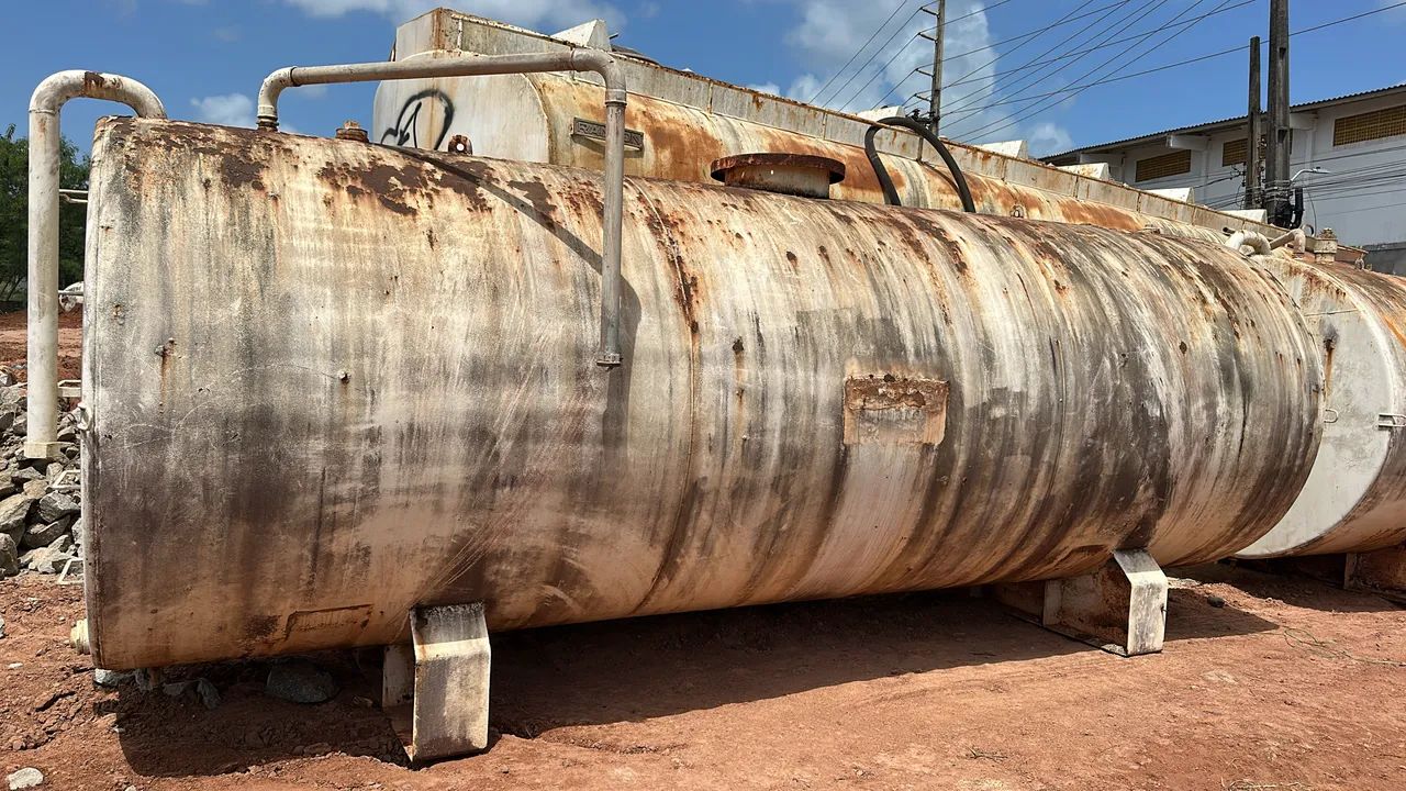 Tanque pra armazenamento de inflamáveis e outros. - Foto 4