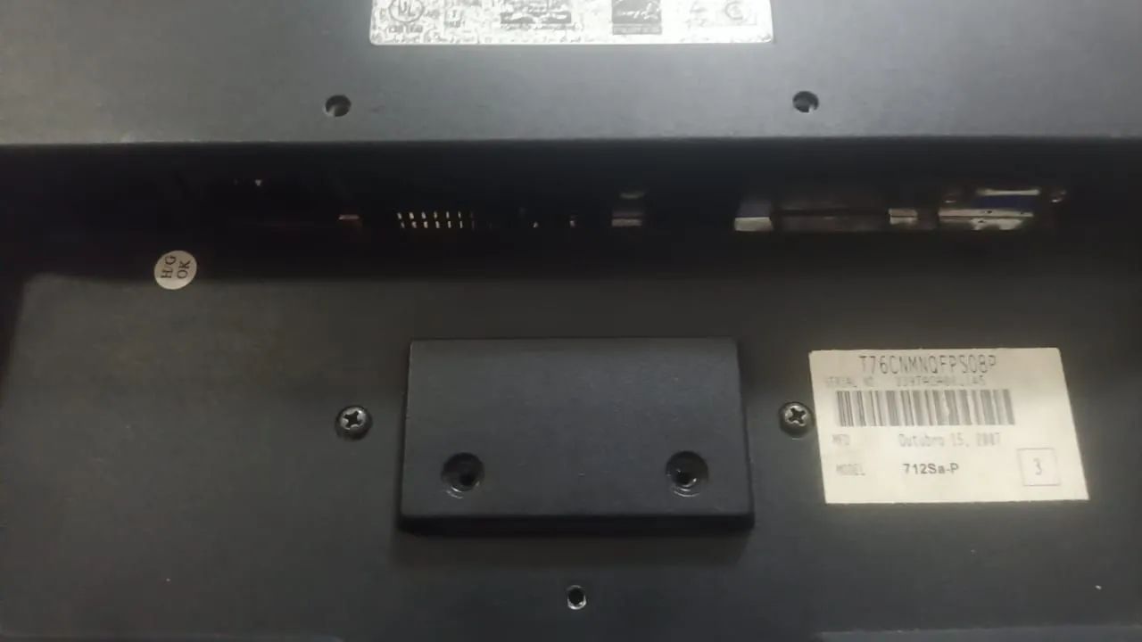 Monitor 17 polegadas Positivo sem base de apoio (sem o pé)  - Foto 4