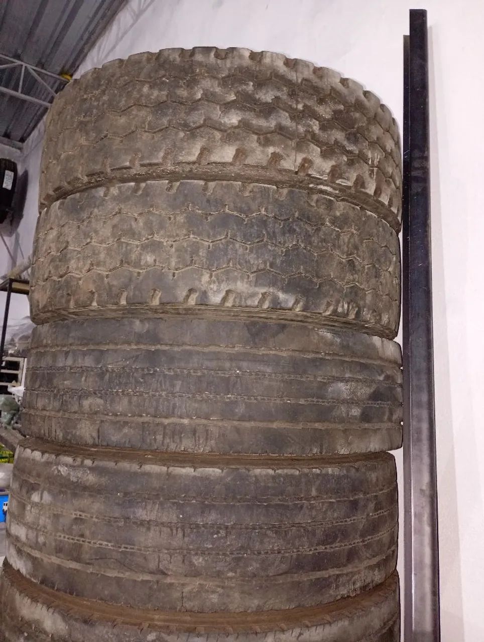 Vendo esses pneus  - Foto 2