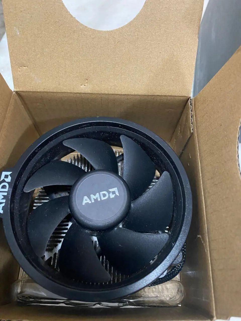 Processador AMD Ryzen 3 2200G + Vídeo Integrado Vega 8 (Na Caixa / Com Cooler) - Foto 4