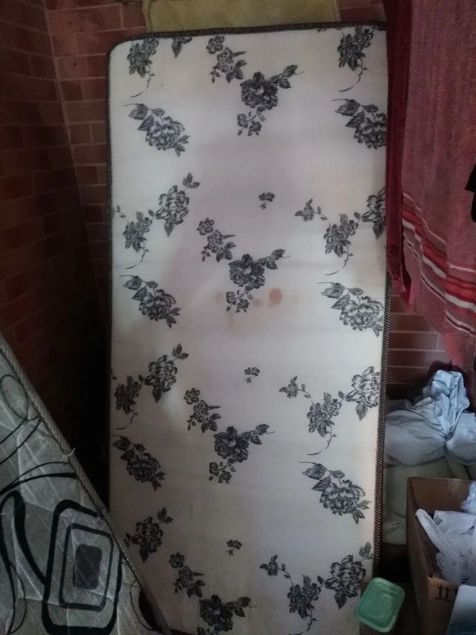 Cama box de solteiro 