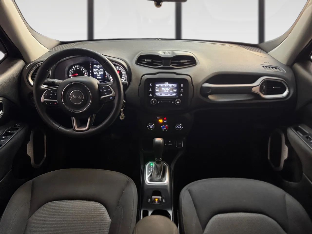 Jeep Renegade 1.8 4x2 Flex 16V Aut., foto 10 de 14