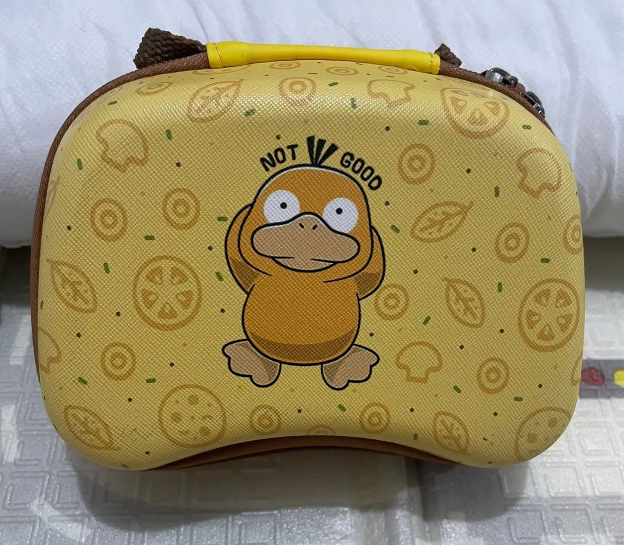Estojo controle PS5 - Pokémon 