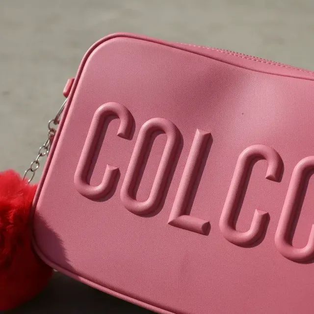 Bolsa rosa Colcci com chaveiro - Foto 2