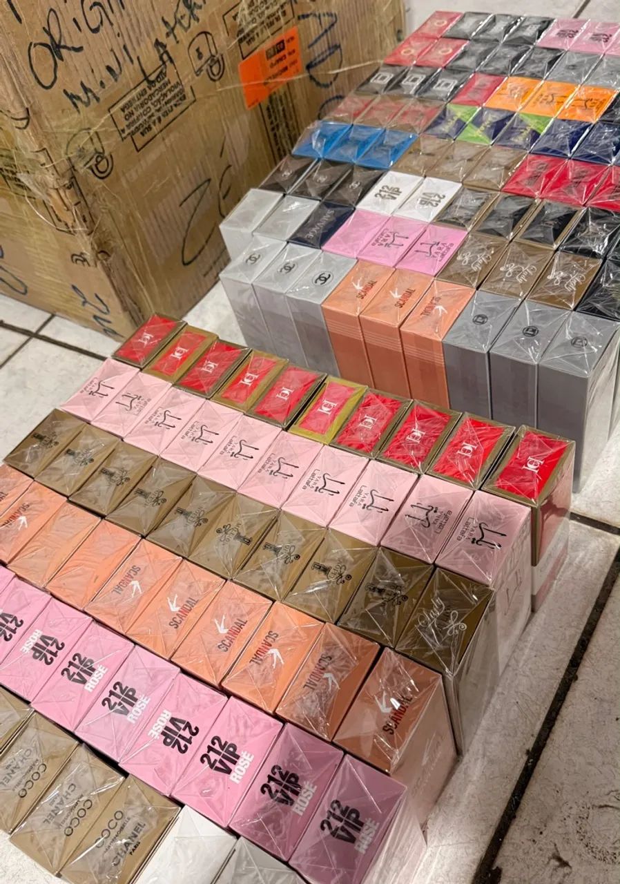 PERFUMES E HIDRATANTE CORPORAL ATACADO E VAREJO - Foto 4
