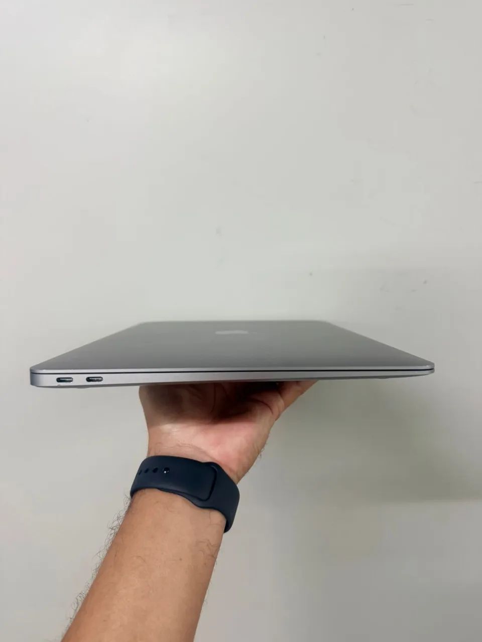 MacBook Air 13? (2020) com chip Intel Core i3 de 10ª geração.