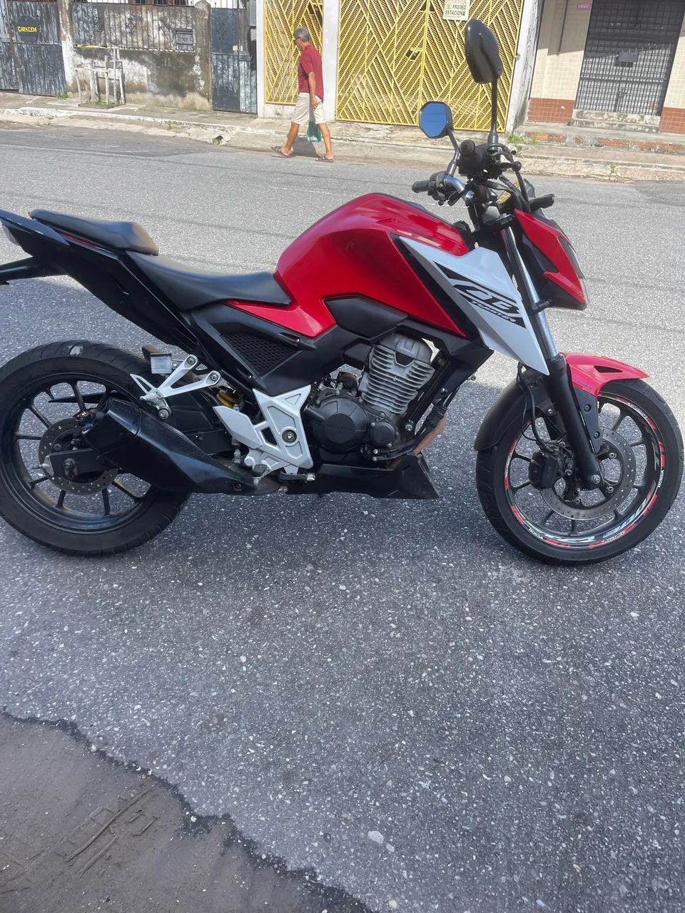 Vendo cb 300f - Foto 2