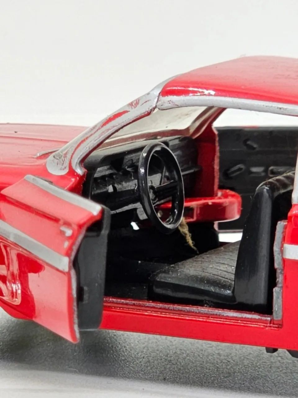 Miniatura Chevrolet Impala SS 1961 Jada 1:32 Velozes e Furiosos F8