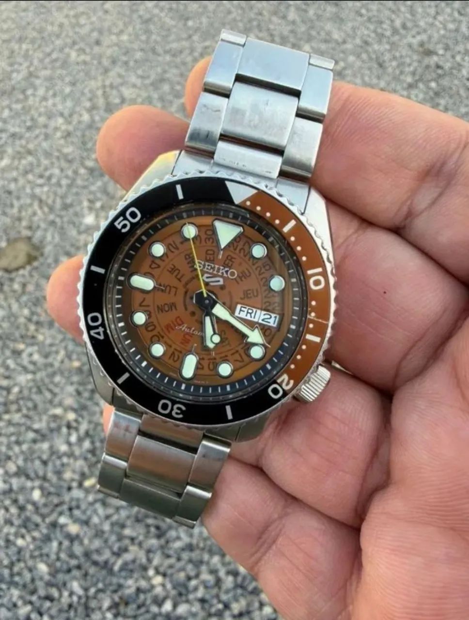 Relógio SEIKO SPORT AUTOMÁTICO  -  MUITO NOVO