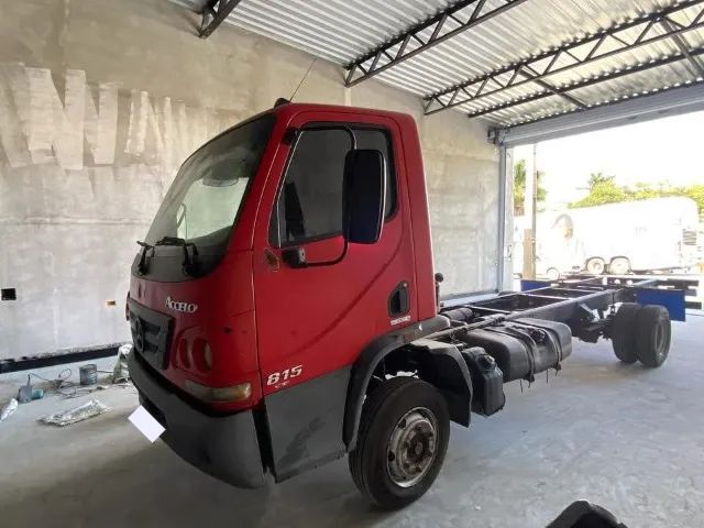 Mb accelo 815 chassi 2014