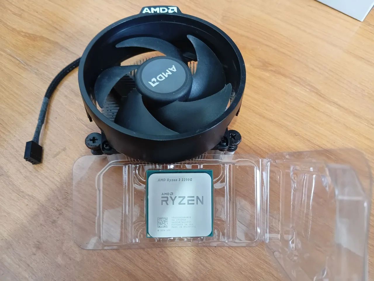 Ryzen 3 2200g com cooler original - Foto 5