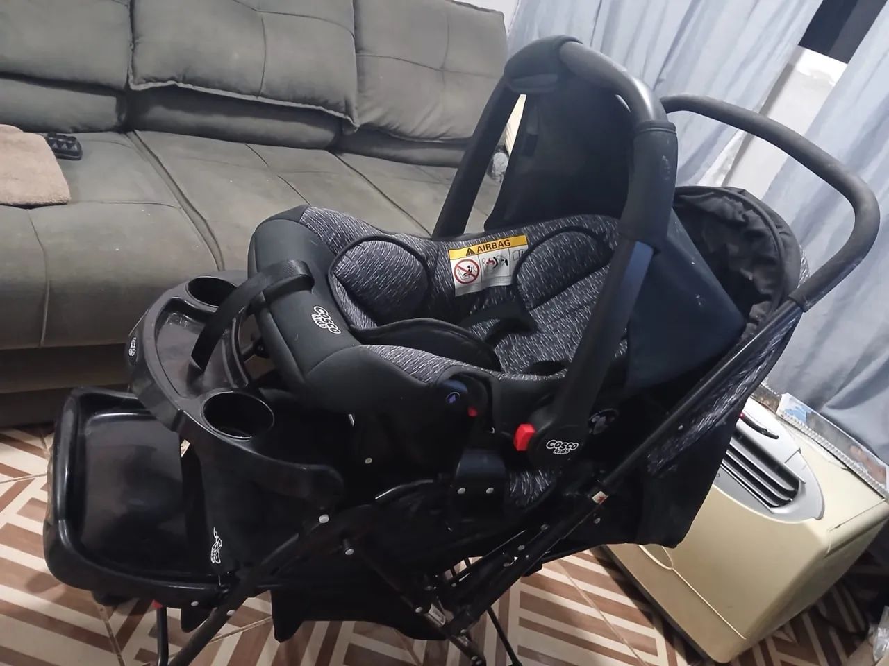 Carrinho de bebê completo 