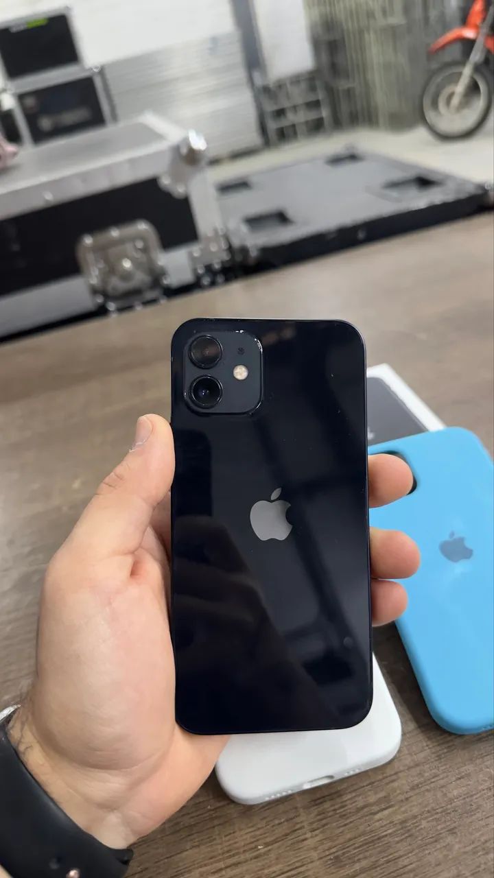 iPhone 12