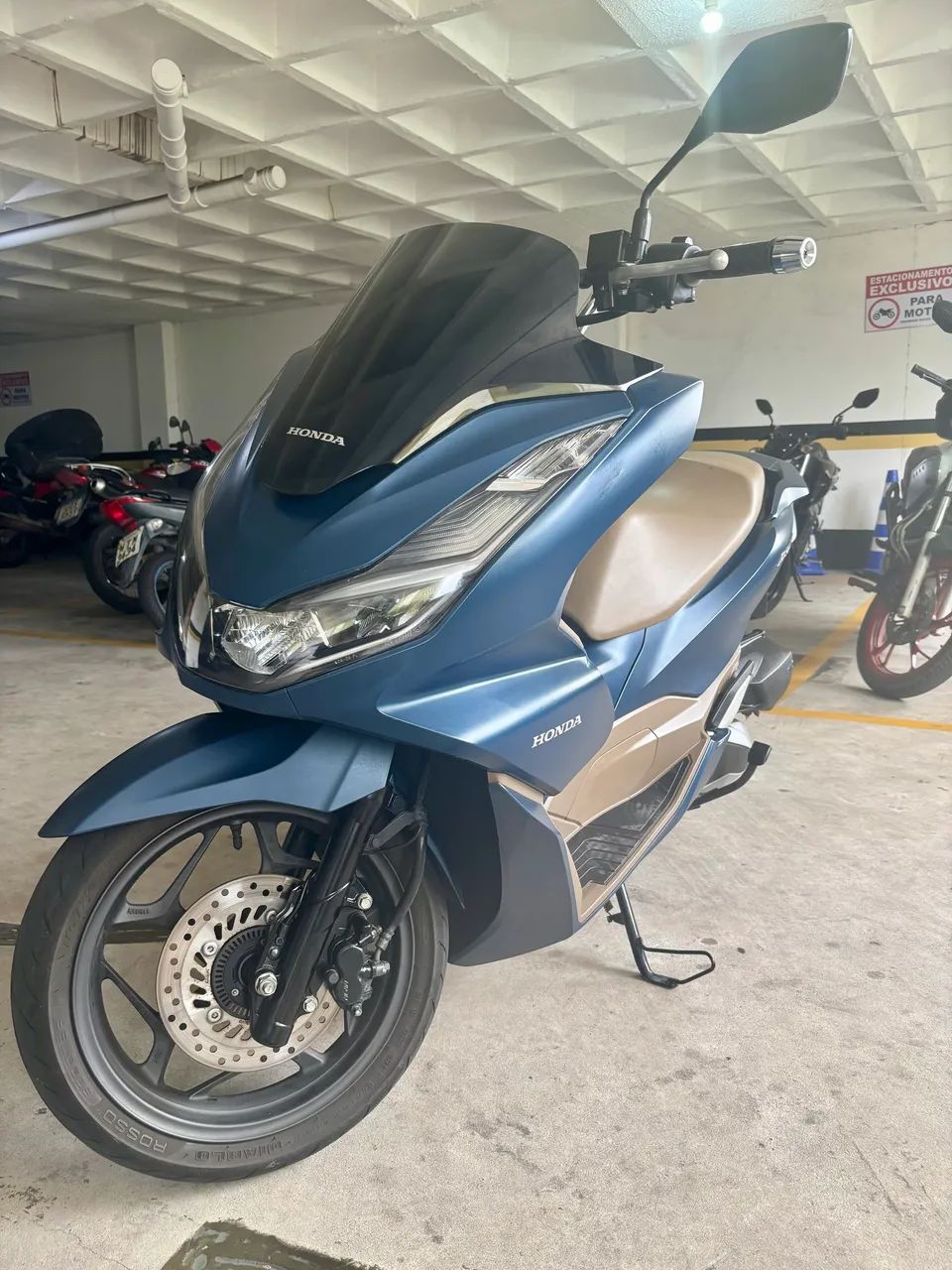 Pcx DLX  ano 2024 