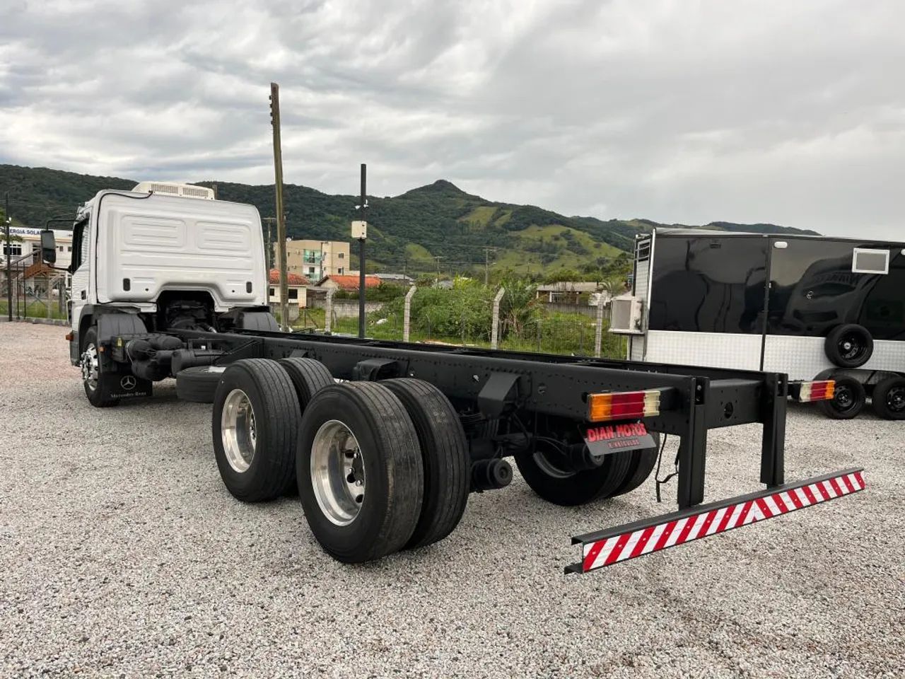 Atego 2426 6x2 2p (diesel) (E5) - Foto 9