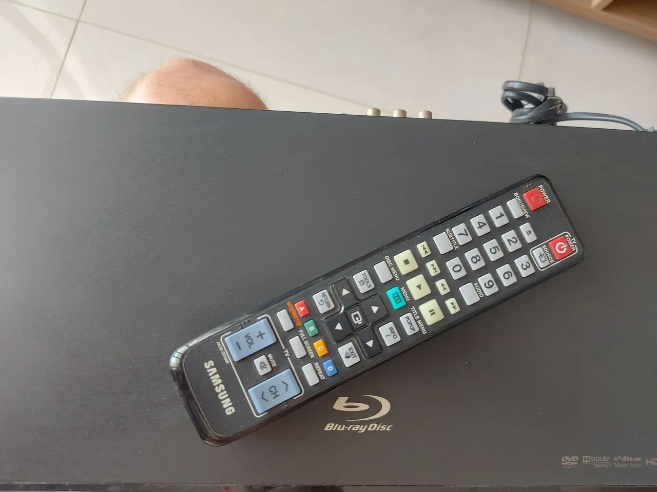 Aparelho Blu Ray Samsung + 3 filmes - Foto 2