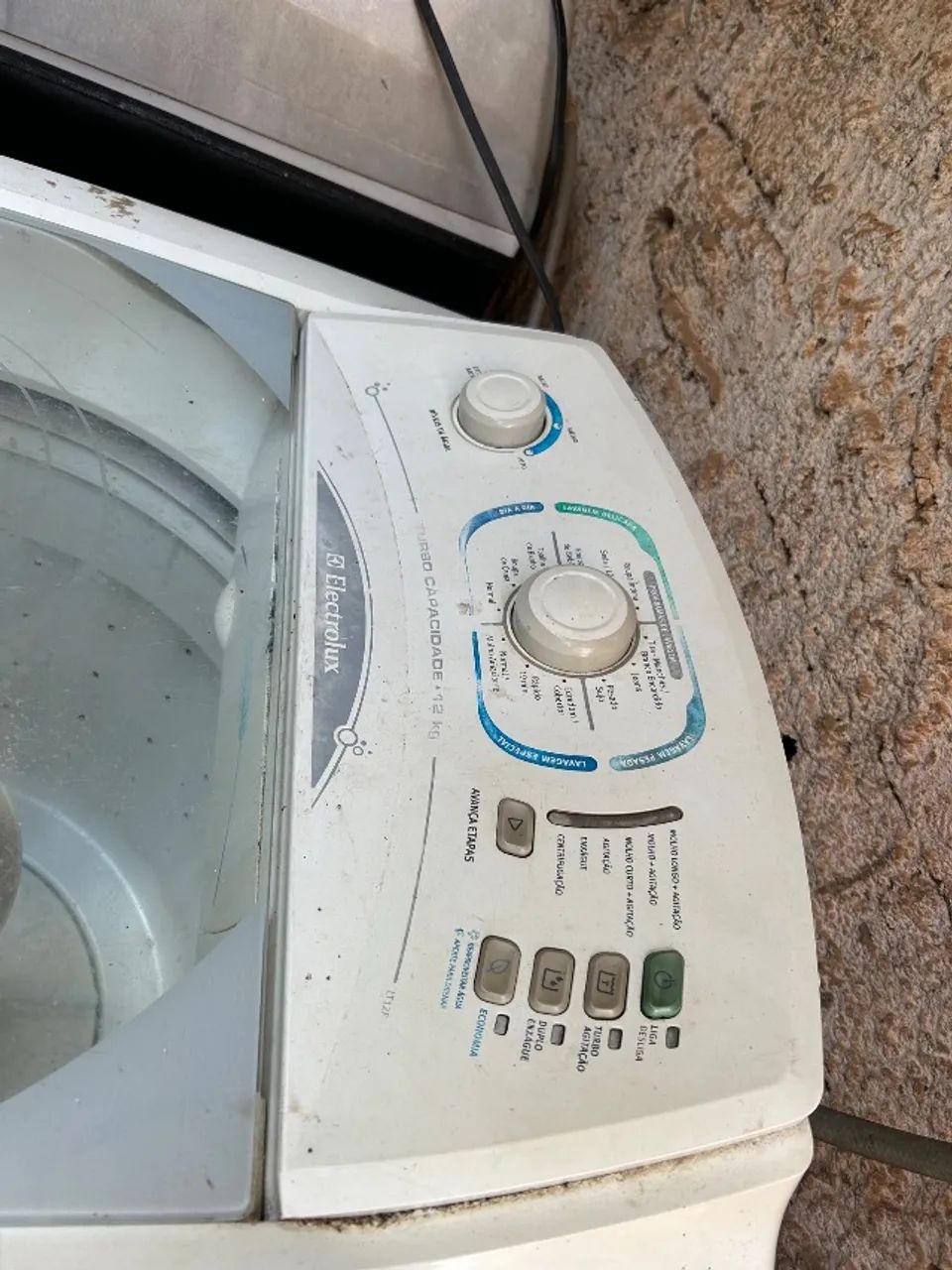 Máquina de lavar usada