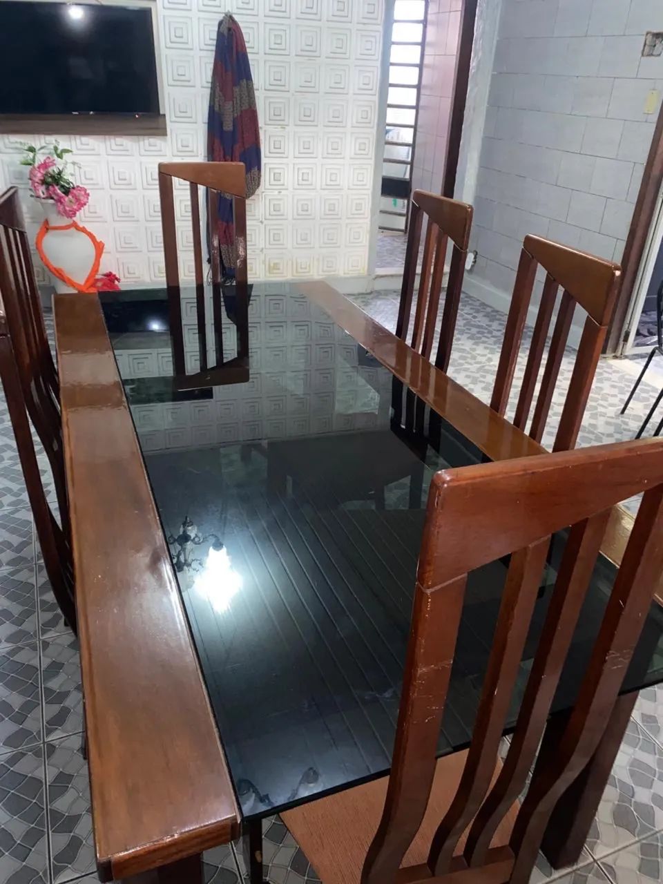 Vende-se mesa de madeira - Foto 2