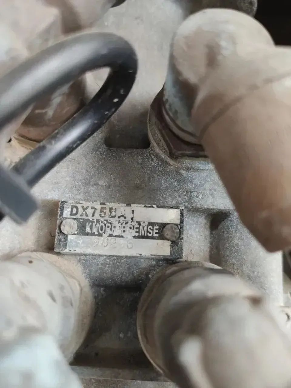 Válvula pedal de freio Iveco Eurotech 450e37
