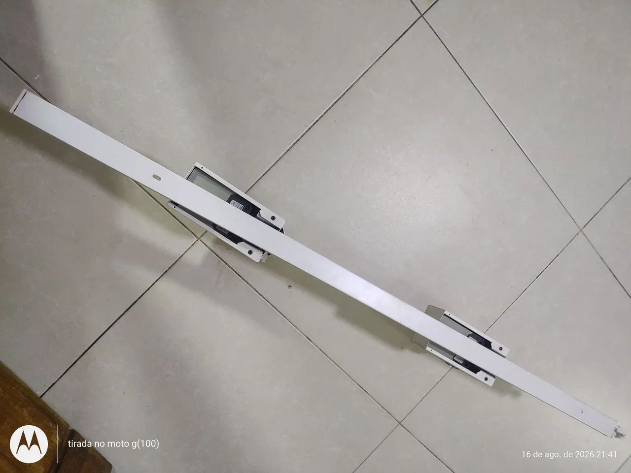 TRILHO + 2 SPOTS  - Foto 4