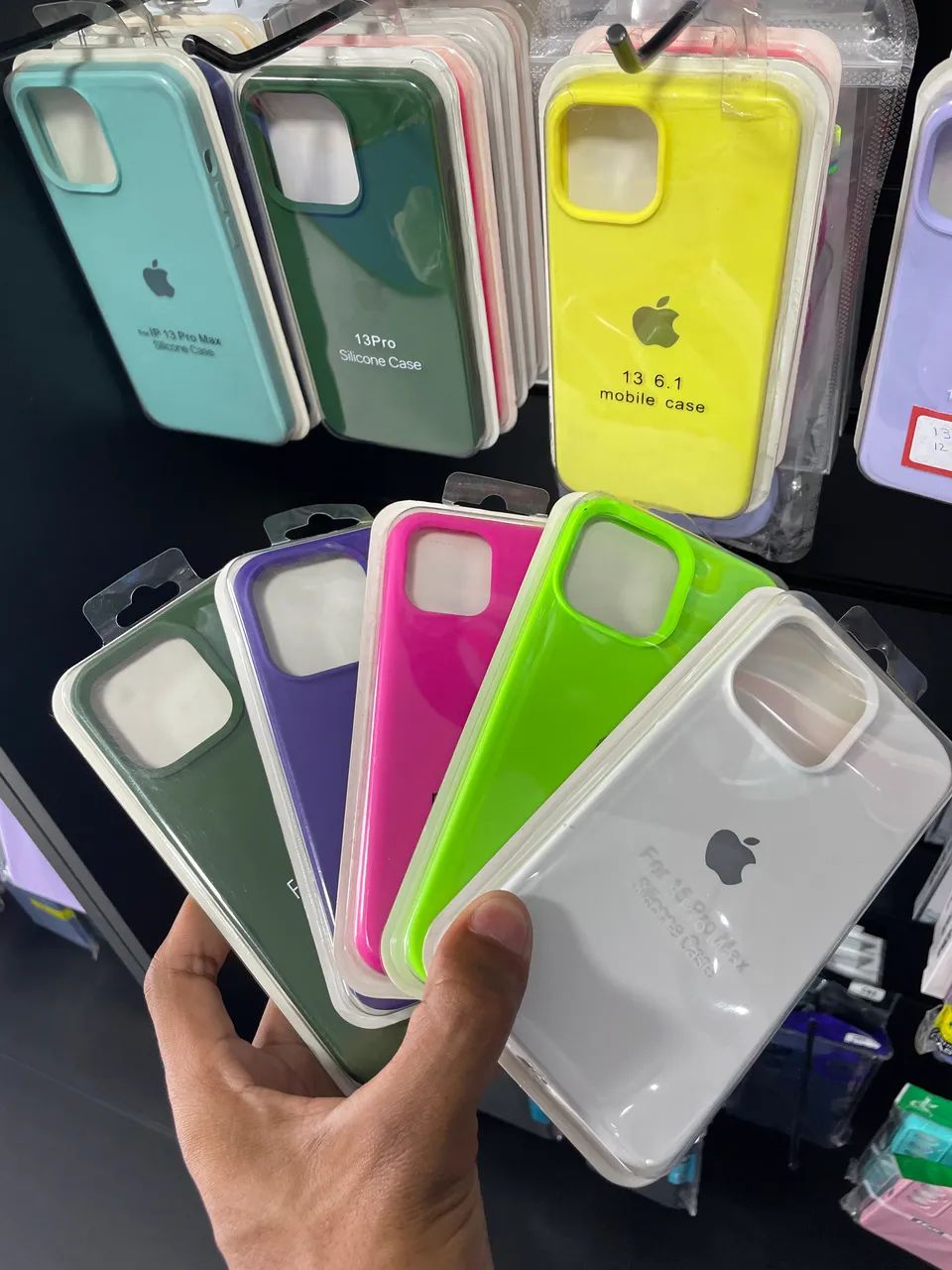 Capinhas IPHONES 