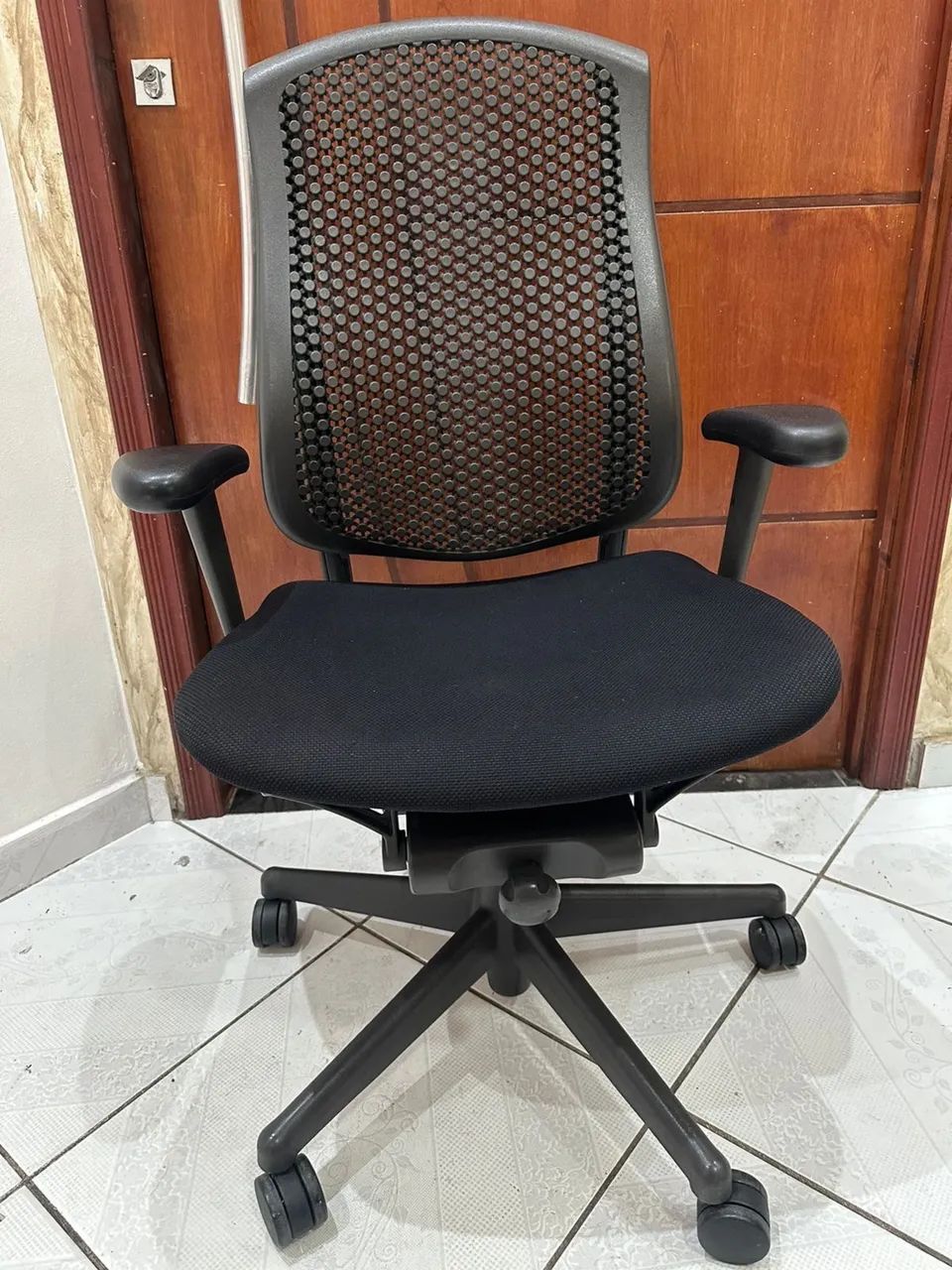 cadeira herman miller celle super conservada  - Foto 4
