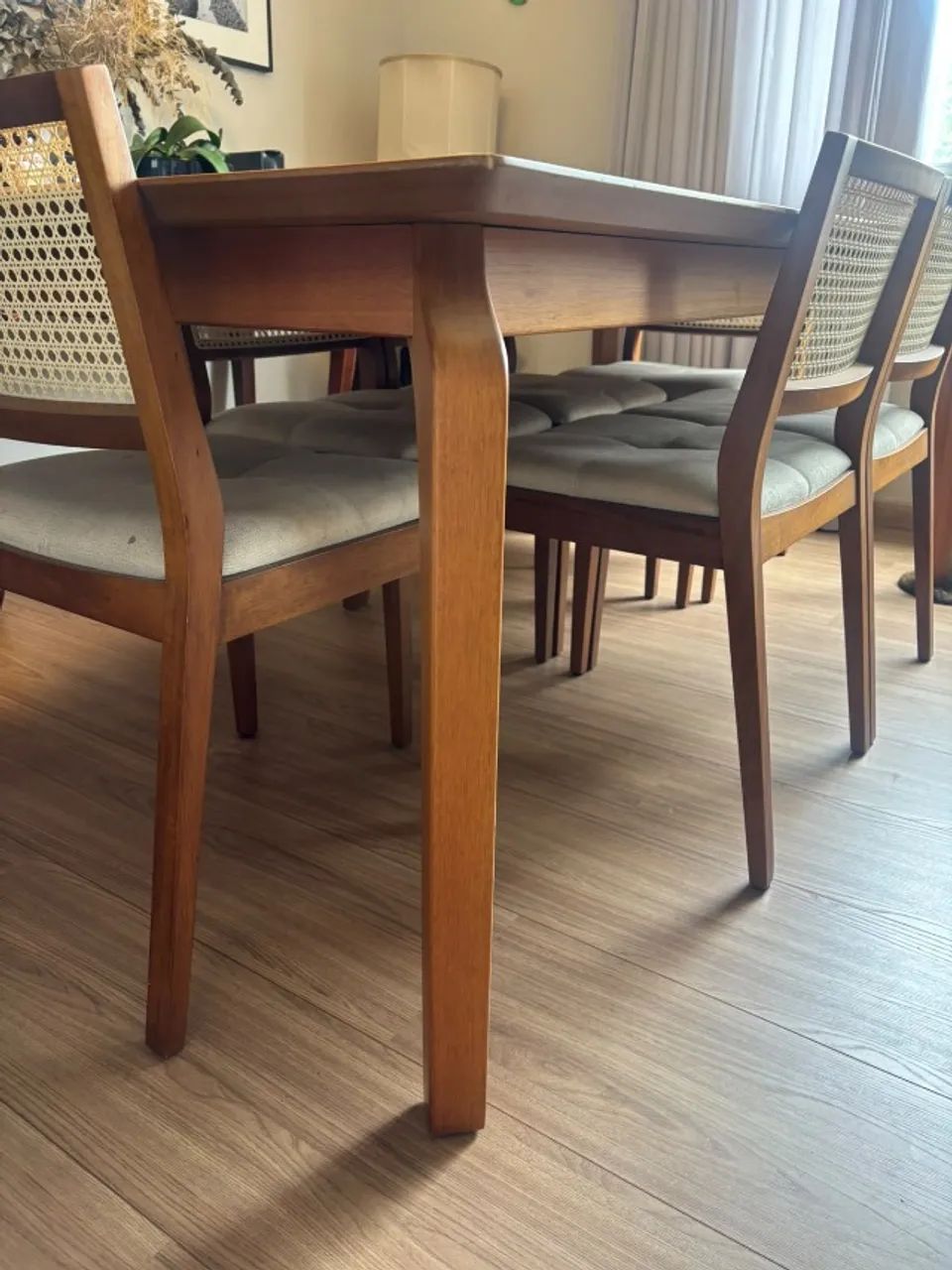 mesa de jantar retangular de madeira (sem cadeiras) - Foto 2