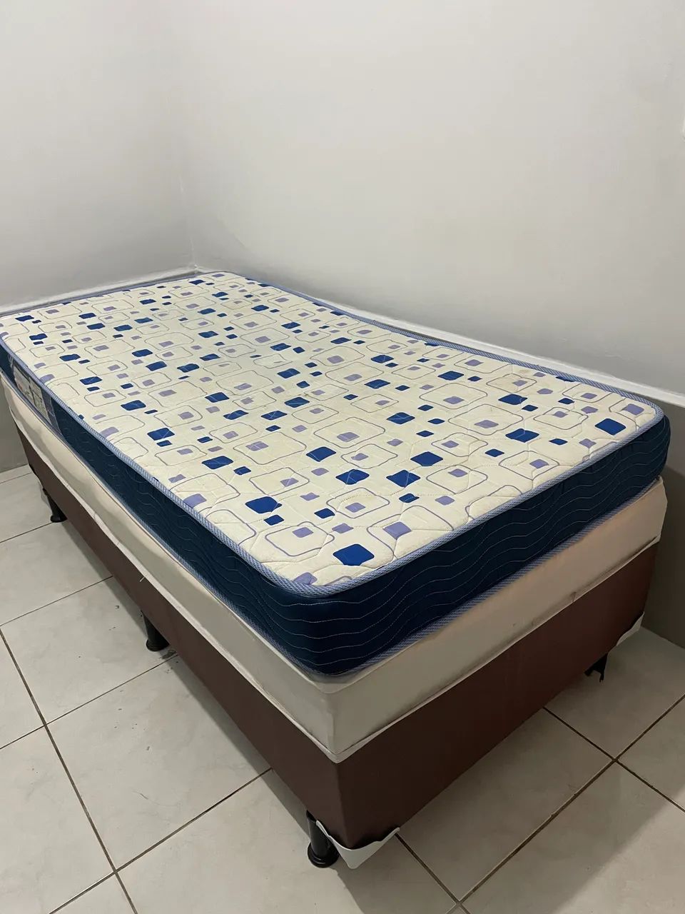 Cama solteiro 