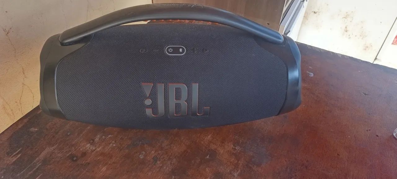 Vendo JBL bombox 3 
