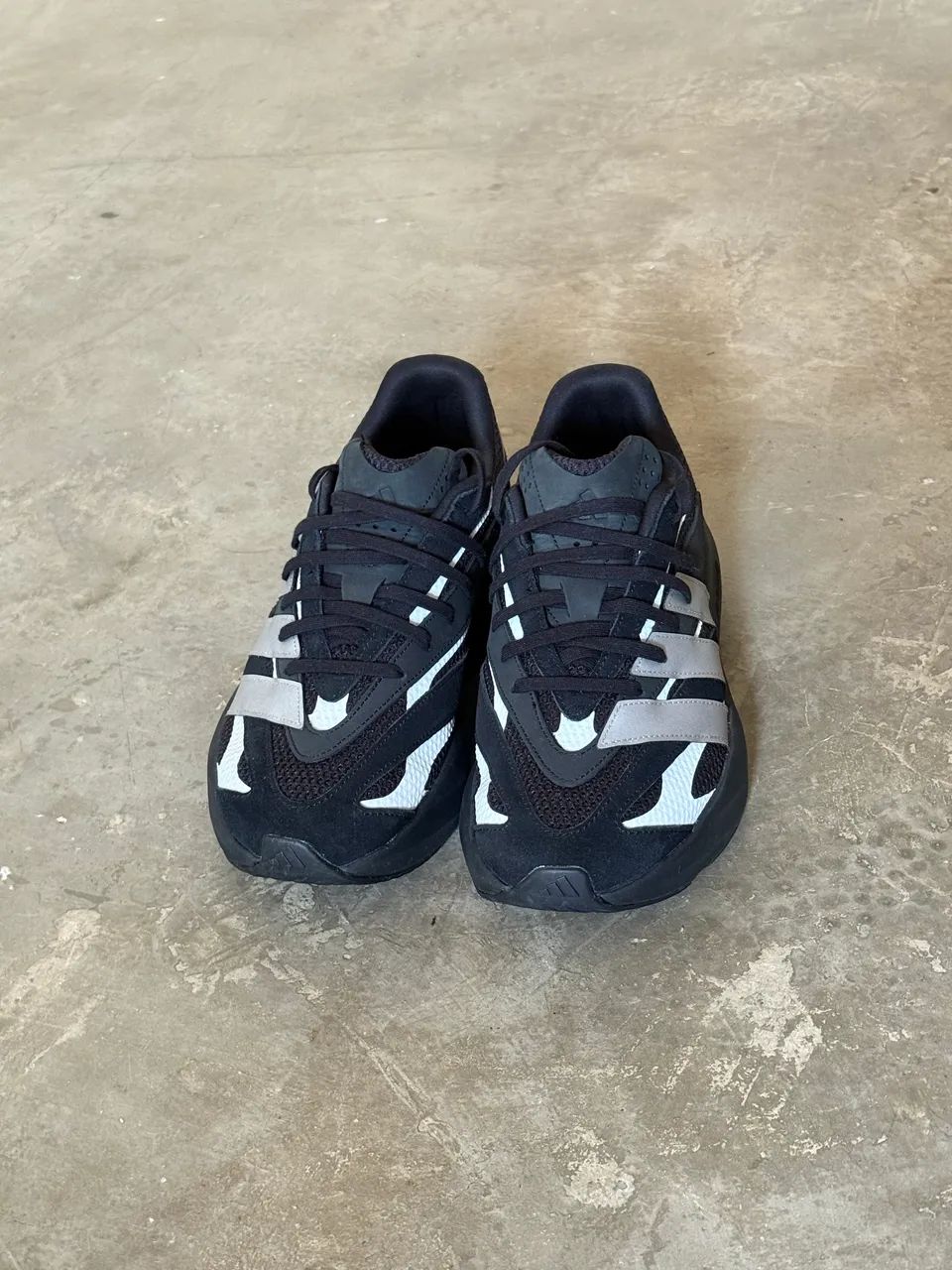 Tênis Adidas Light Strike Refletivo - Foto 2