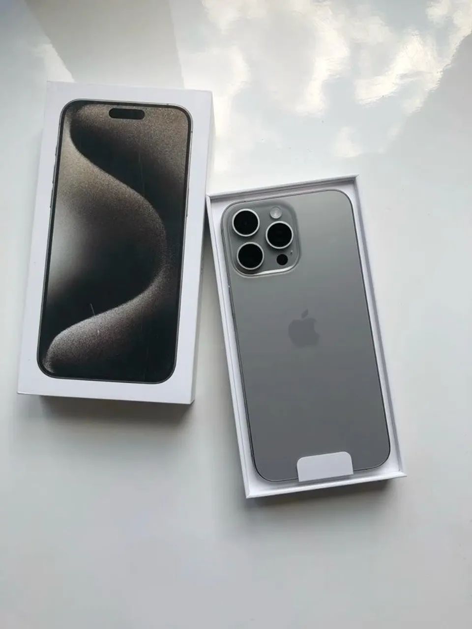  iPhone 15 Pro Max - Original Apple | Impecável - Foto 3