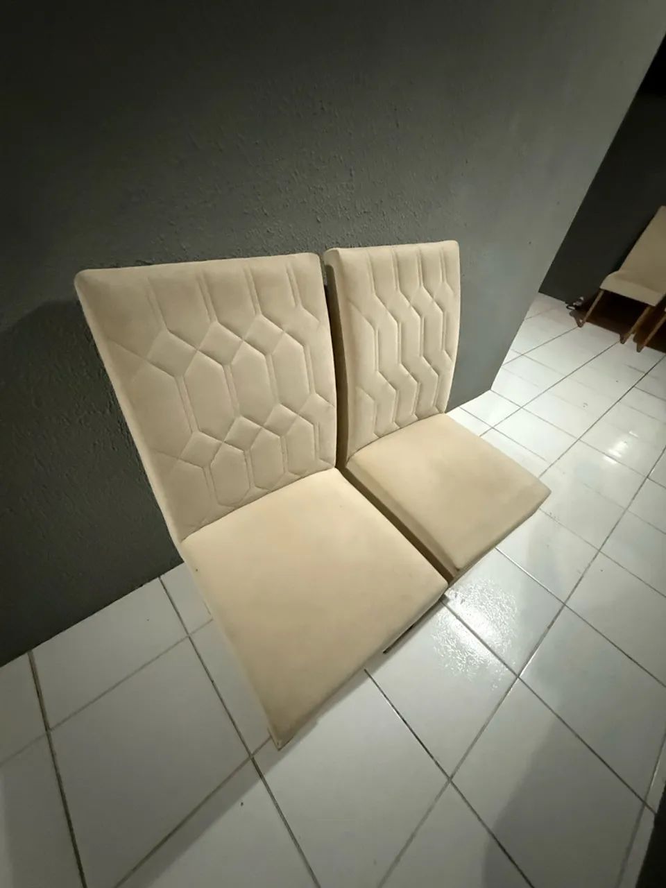 Cadeira mdf usada!! 350 todas! - Foto 5