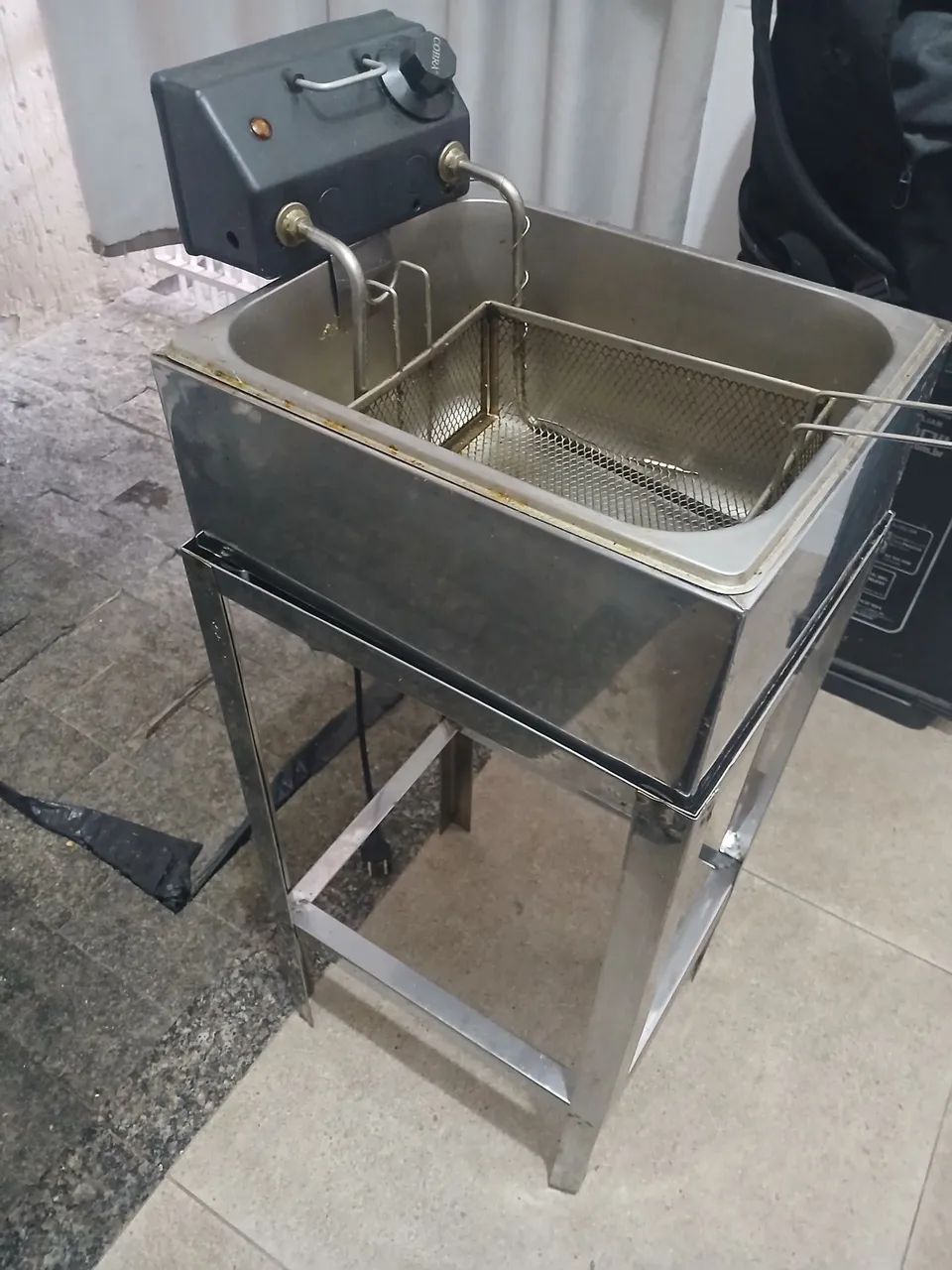 Vendo fritadeira elétrica!!! - Foto 2