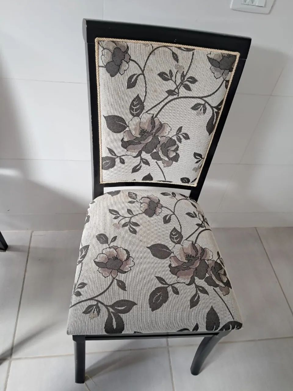 Mesa com 4 cadeiras - Foto 4