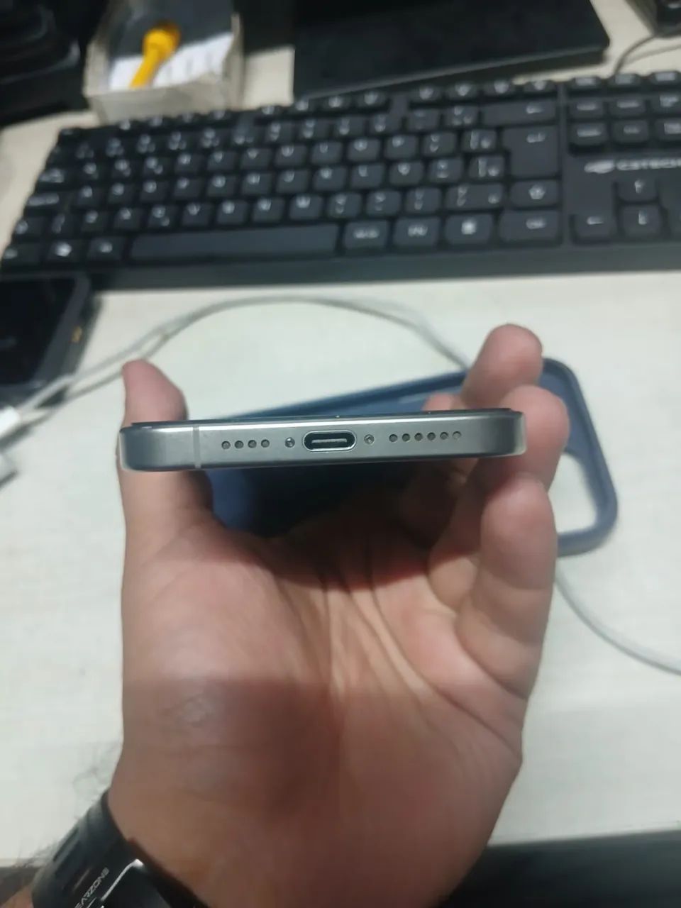 IPHONE 15 PRO MAX 256GB/ SEMI NOVO - Foto 5