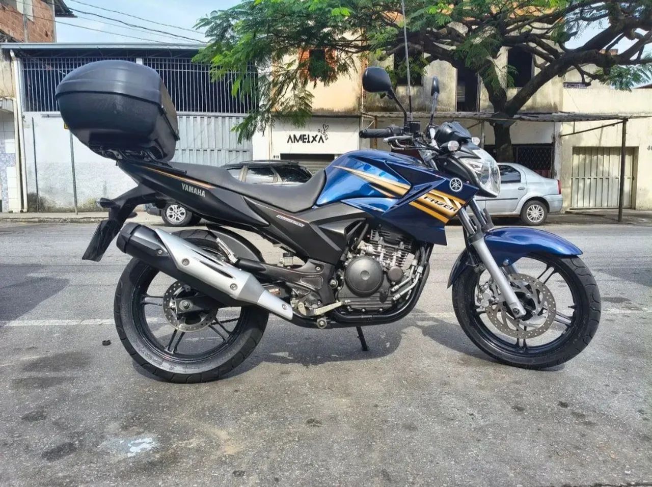 Fazer 250 azul