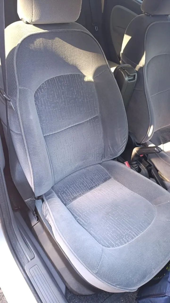 Fiat Linea Essence Dualogic 1.8 Flex 16V 4P 2012 - Foto 5