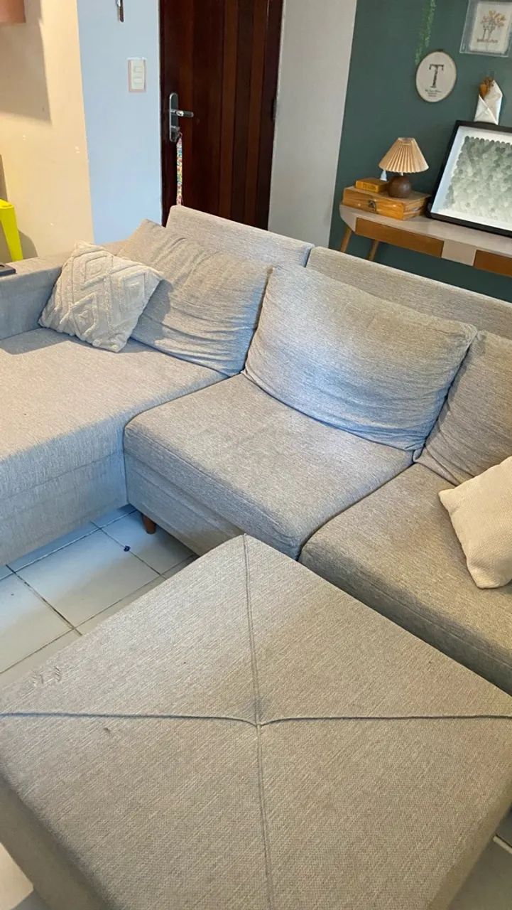 SOFÁ 2,50m COM CHAISE E PUFF - Foto 4