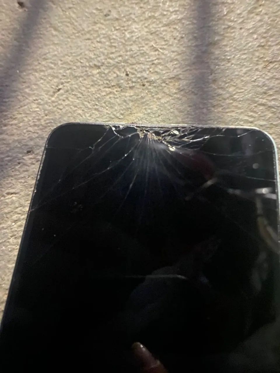 Vendo xiaomi 13c com a tela quebrada  - Foto 2