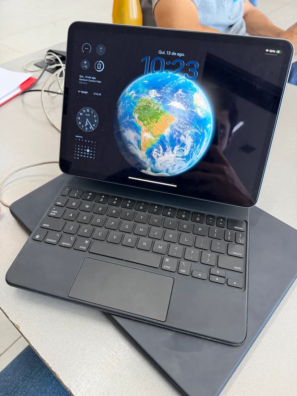 Ipad Pro 11? M2 128GB + MagicKeyboard - Foto 4