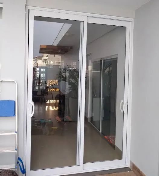 Instalações e manutenção de portas e jánelas  - Foto 4