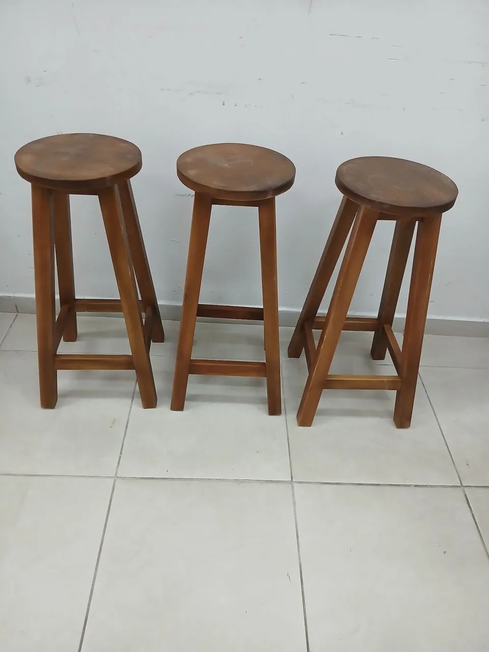 Banquetas de madeira 