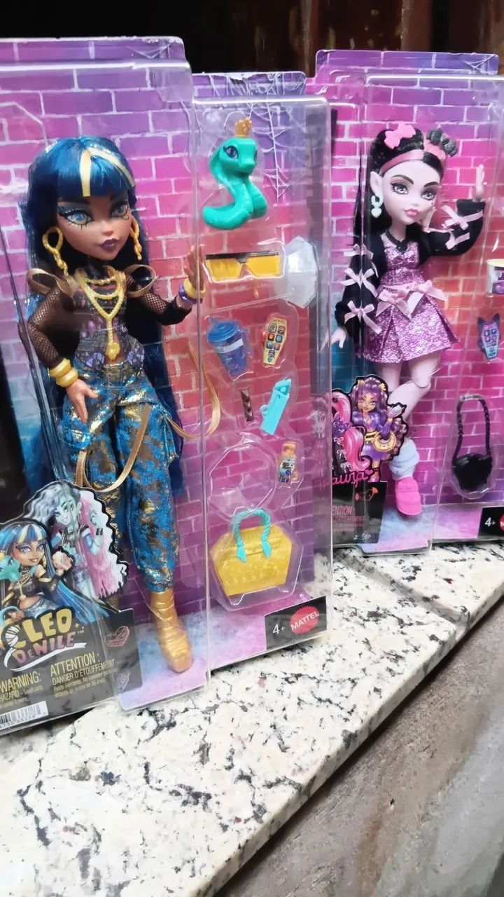 Monster High Draculaura e Cleo Core refresh 2