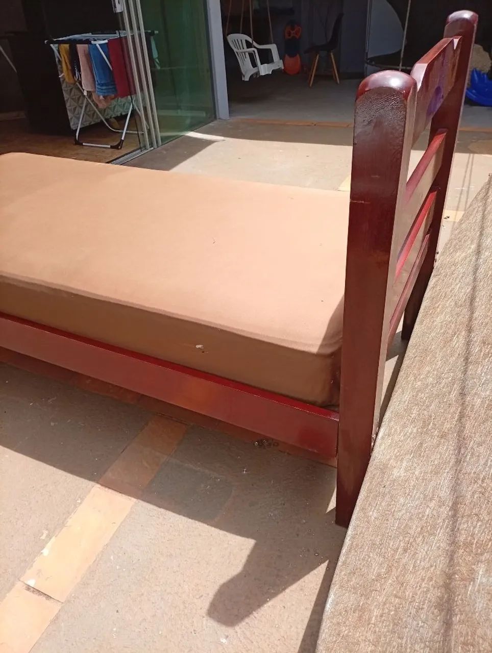 Cama de solteiro com colchão  - Foto 2