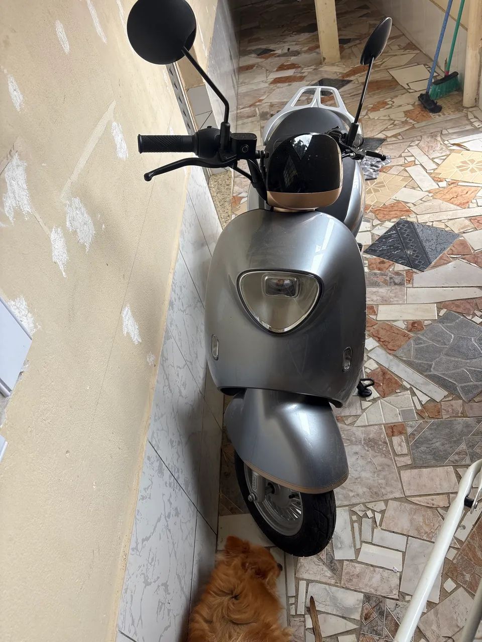 Moto elétrica 