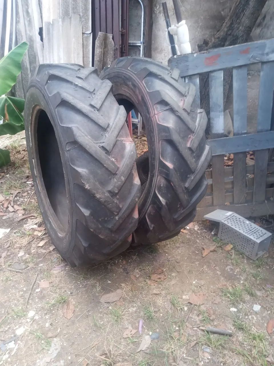 Pneu 12-4-28 - Foto 3