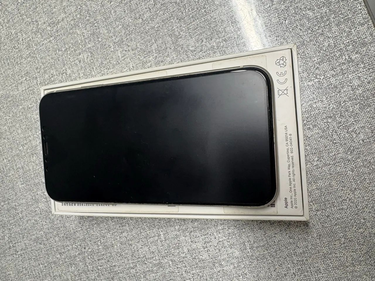 Celular iPhone 11. 256gb - Foto 2