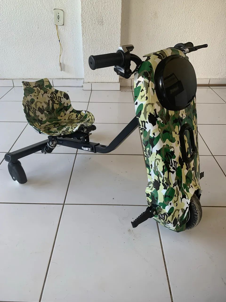 Triciclo Drift 8 polegadas Elétrico 350w suporta 120kg - Foto 4