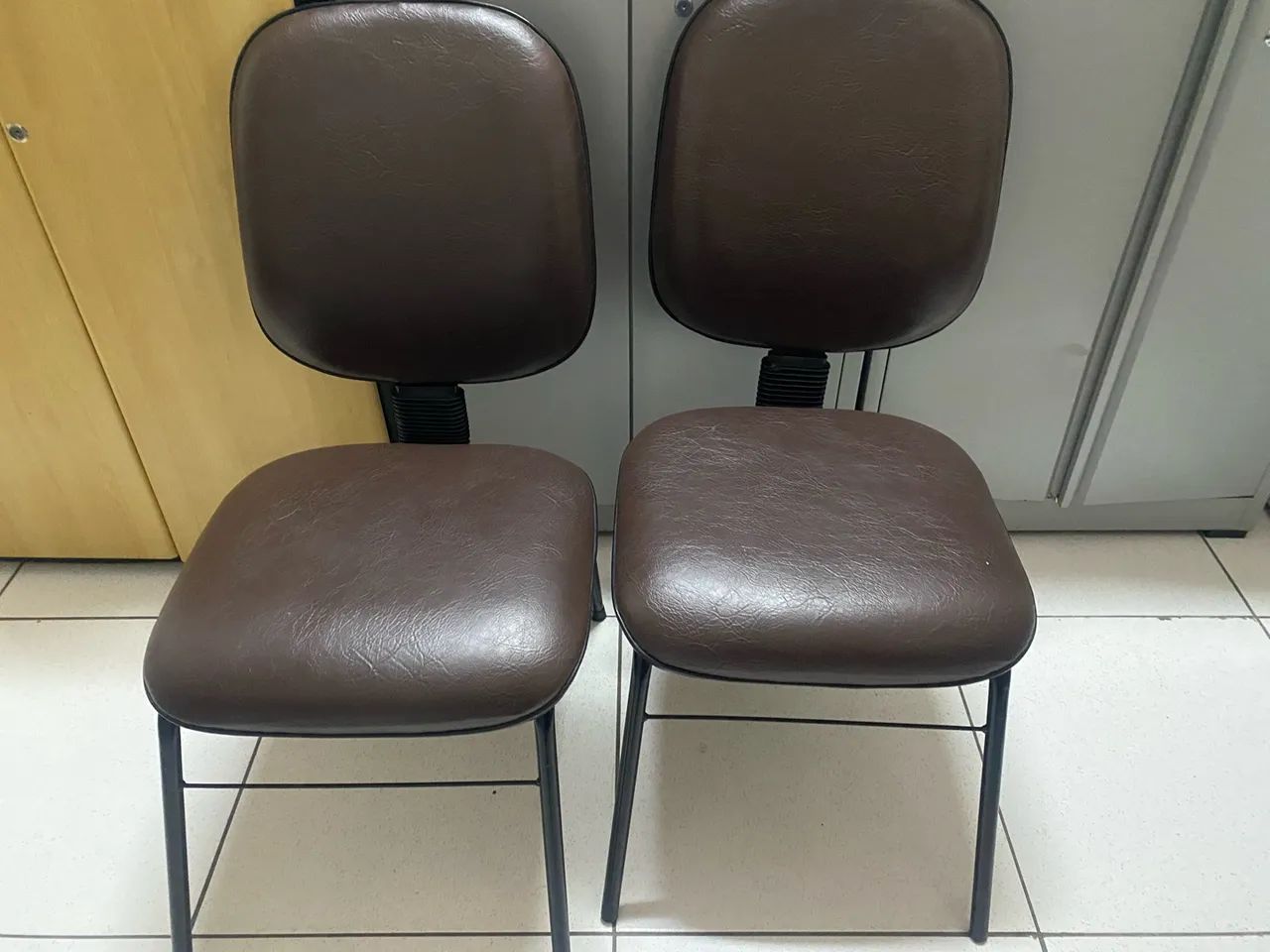 Banco e cadeiras - Foto 4
